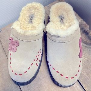 Ugg Rubber Sole Clogs 🌸